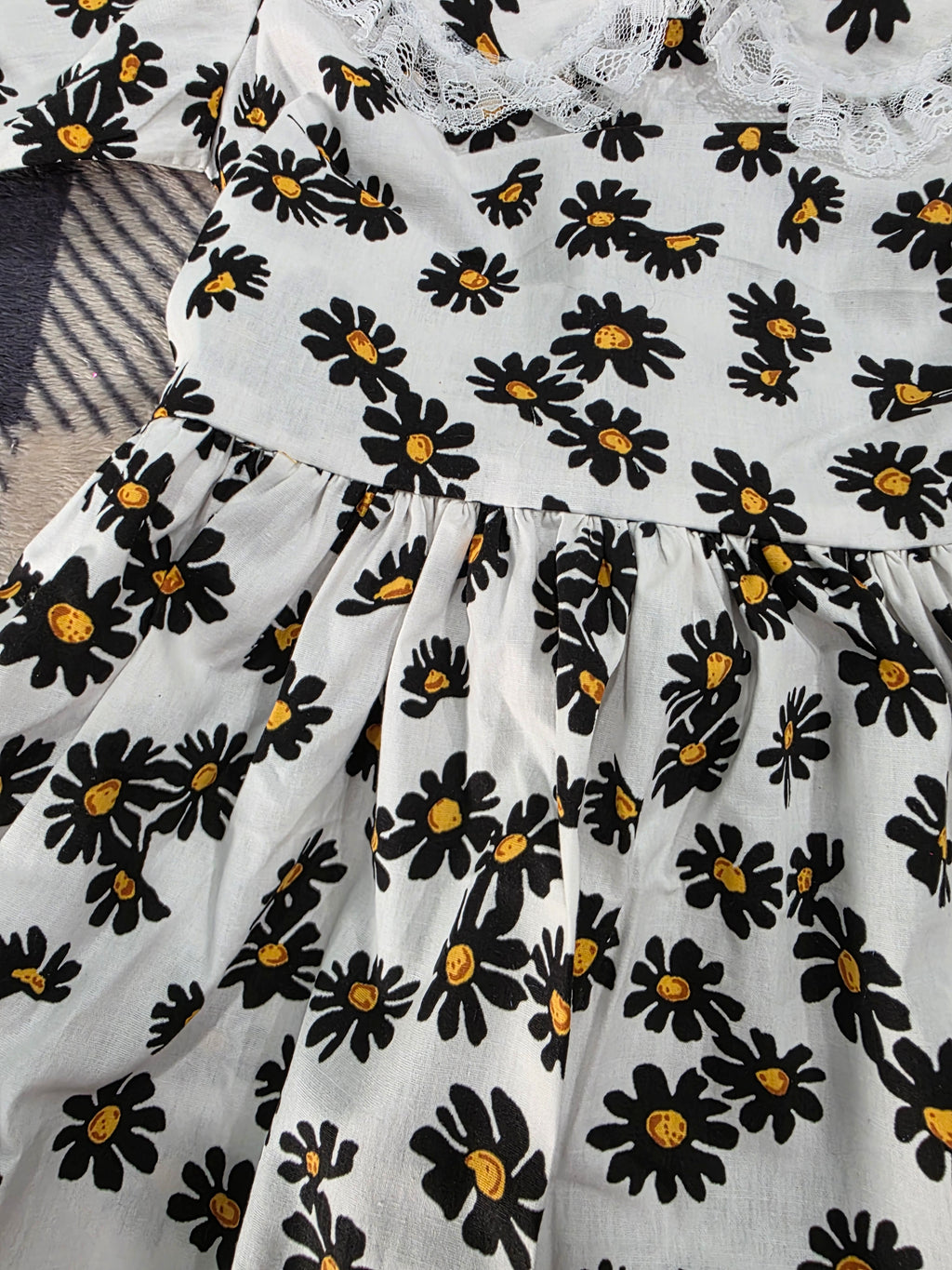 Girls White Daisy Dress with Peter Pan Collar and Bow